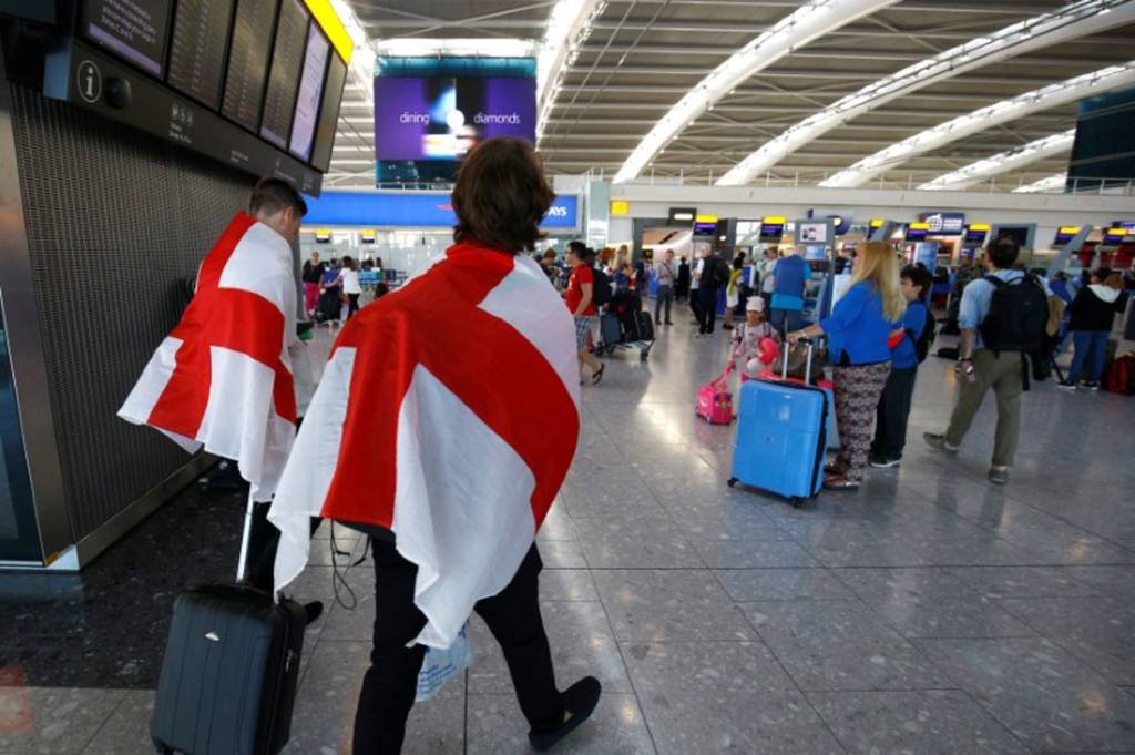 Torcedores ingleses vão à Rússia às pressas para semifinal da Copa