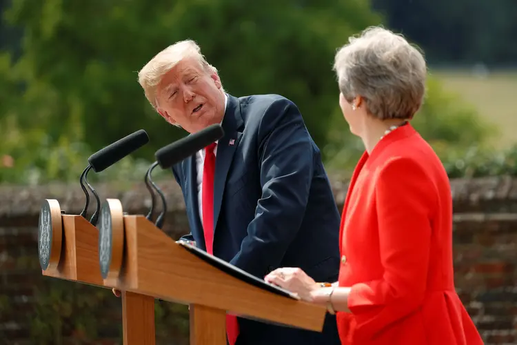 Trump disse ainda a entrevista concedida por ele ao jornal britânico The Sun era uma "fake news" (Kevin Lamarque/Reuters)