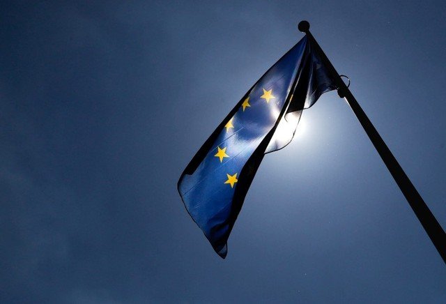 UE anuncia medidas para combater efeitos de tarifas dos EUA ao aço