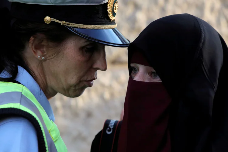 Dinamarca: desde 1º de agosto usar em público burca, niqab ou outros acessórios que tapem o rosto é punido no país (Andrew Kelly/Reuters)