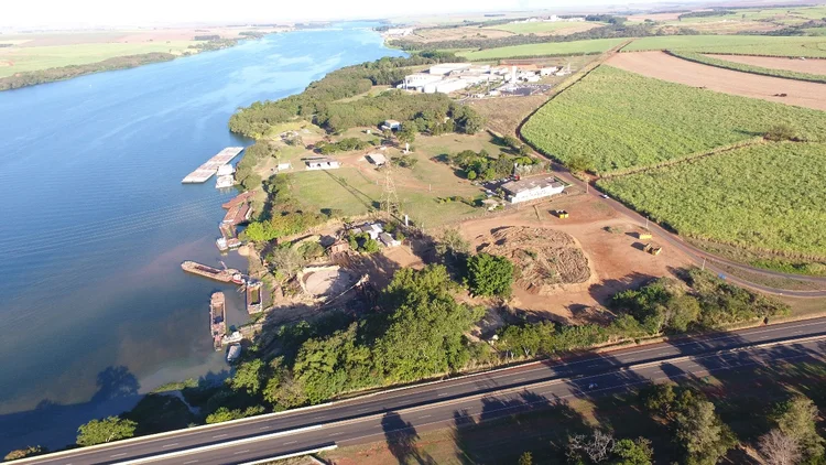 Tietê-Paraná: disputa pelo uso da hidrovia ocorre desde 2001 (Prefeitura de Pederneiras/Patrik Soares dos Reis/Reuters)