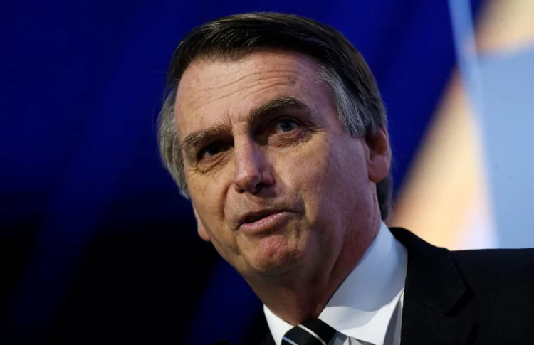Jair Bolsonaro: "Acho difícil corromper um general. Não é incorruptível, mas é muito mais difícil do que esses últimos ministros que passaram aí" (Adriano Machado)