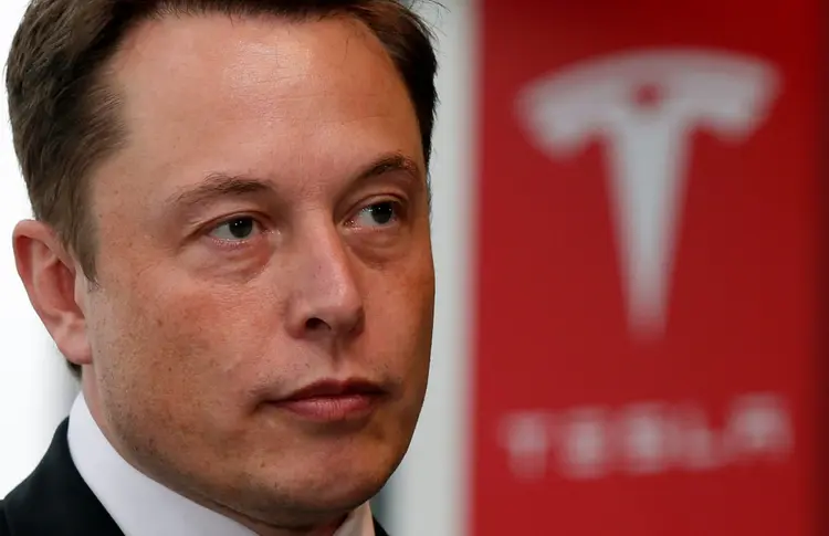 Elon Musk: ações da Tesla caíam cerca de 2 por cento nesta segunda-feira em Nova York (Toru Hanai/File Photo/Reuters)