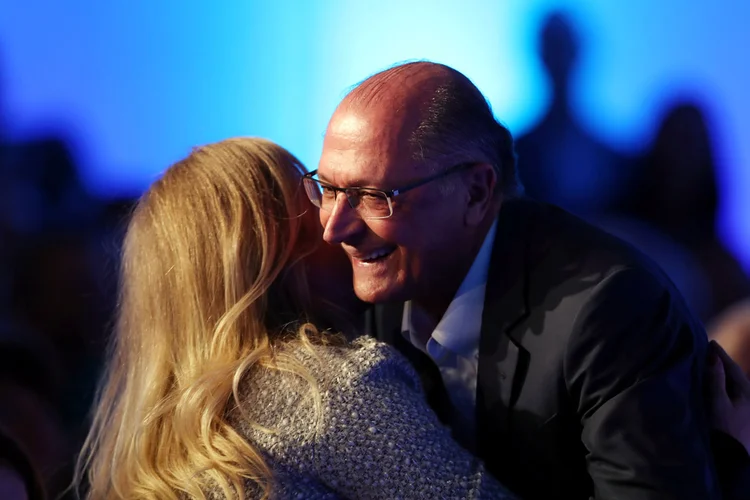 Apresentadora Angélica se divertiu com uma gafe cometida por Geraldo Alckmin, candidato à Presidência pelo PSDB, durante uma sabatina (Paulo Whitaker/Reuters)