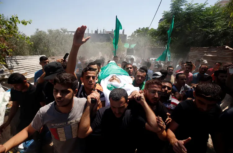 Funeral de militante do Hamas morto em ataque aéreo israelense na Faixa de Gaza (Mohammed Salem/Reuters)