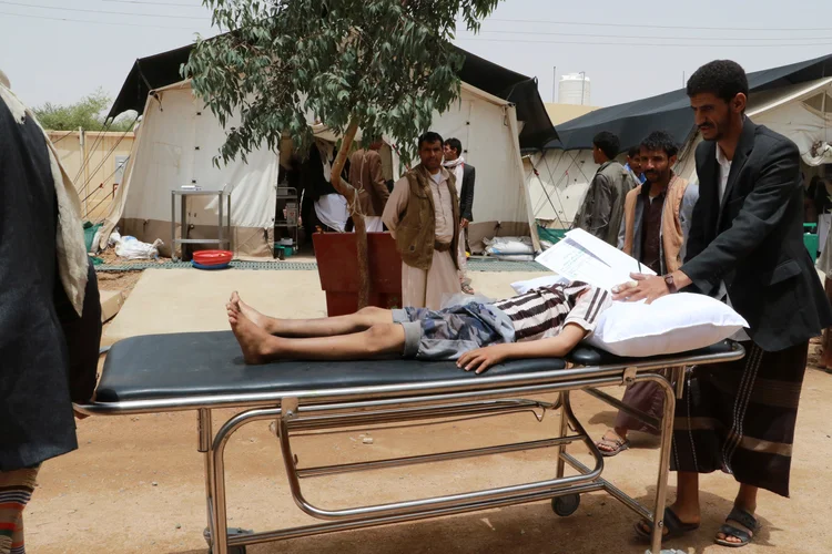 Crianças morrem no Iêmen em ataque da coalizão liderada pela Arábia Saudita (Naif Rahma/Reuters)