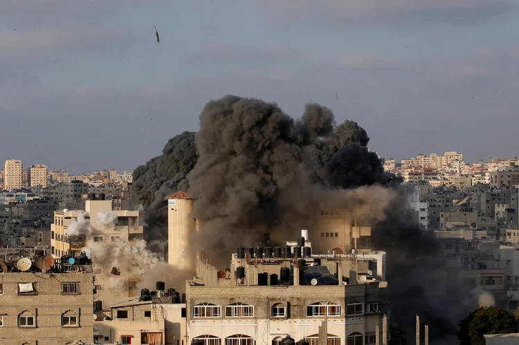 Faixa de Gaza: fontes palestinas confirmaram entrada em vigor de uma trégua na região, mas fontes israelenses o negaram (Mohammed Salem/Reuters)