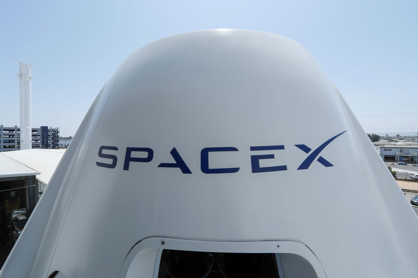 SpaceX aposta em primeira viagem tripulada à Estação Espacial em 2019