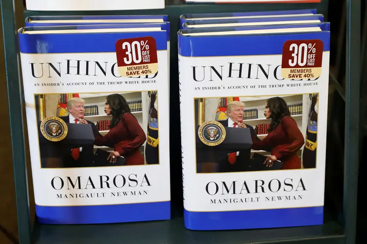 Ex-assessora de Trump, Omarosa Manigault lançou o livro "Unhinged" onde revela histórias durante sua passagem pela Casa Branca (Shannon Stapleton/Reuters)