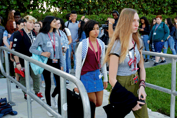 Marjory Stoneman Douglas: há seis meses, a escola foi palco de massacre protagonizado por Nikolas Cruz, que matou 17 pessoas (Joe Skipper/Reuters)