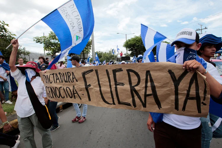 Protestos: manifestações começaram em abril contra reforma do seguro social, mas violência derivou em demanda pela saída de presidente (Oswaldo Rivas/Reuters)