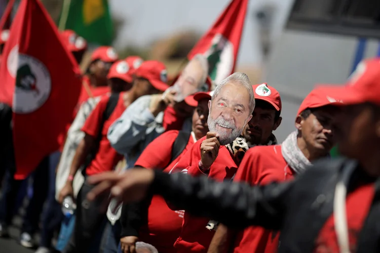 Lula: para a defesa, mesmo preso, ex-presidente possui direitos políticos (Ueslei Marcelino/Reuters)