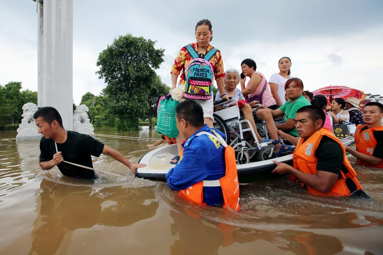 Em Henan, os prejuízos chegam a 796 milhões (Stringer/Reuters)