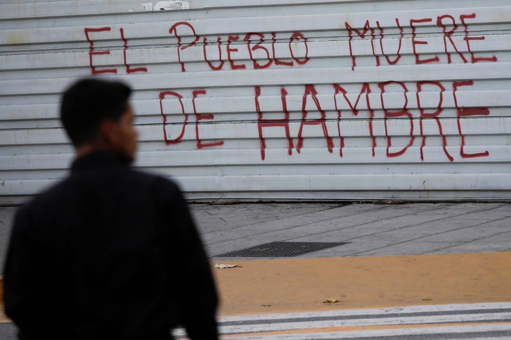 Oposição convoca greve na Venezuela, mas adesão é baixa