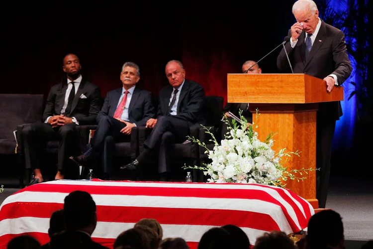 Donald Trump não participará da despedida do senador John McCain (Brian Snyder/Reuters)