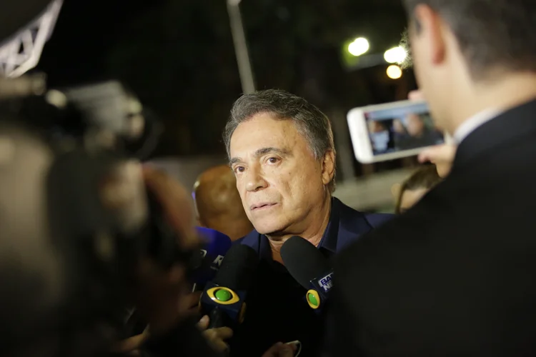 Alvaro Dias: candidato disse que Jair Bolsonaro (PSL) não poderia assumir o Planalto, caso seja eleito, porque é réu no STF (Kelly Fuzaro/Band/Reprodução)