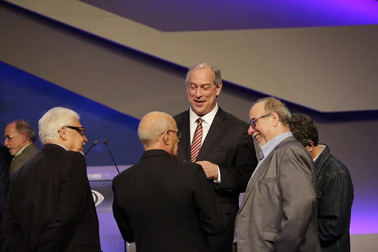 O candidato pretende ampliar o acesso a creches e escolas de tempo integral e o investimento em capacitação de profissionais (Kelly Fuzaro/Band/Divulgação)