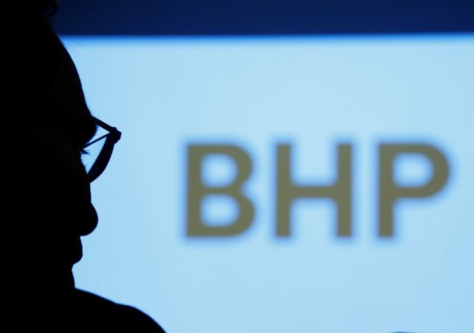 BHP: incluindo encargos únicos, o lucro da BHP caiu 37%, para 3,71 bilhões de dólares (Kim Kyung-Hoon/Reuters)