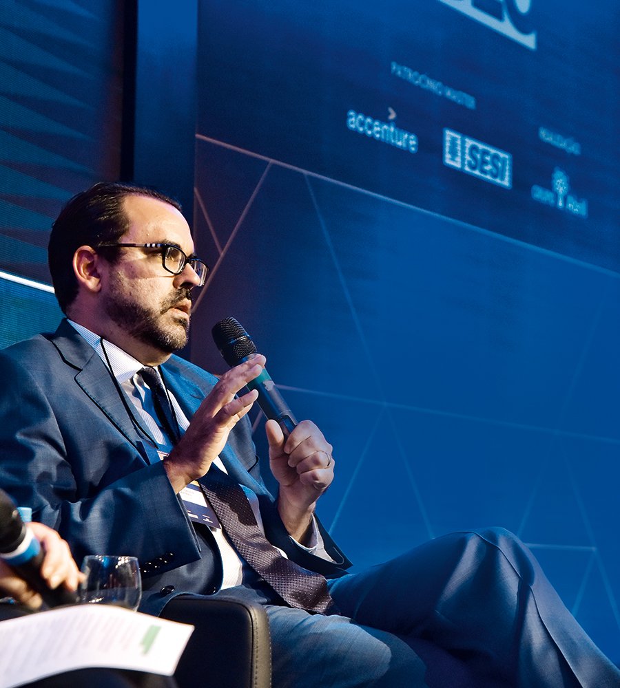 Guedes fica e agenda fiscal está fortalecida, diz Garman, da Eurasia