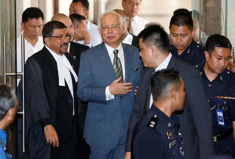 Najib Razak: a promotoria comunicou ao ex-mandatário as acusações de lavagem de dinheiro para três receitas do setor privado de um total de 42 milhões de ringgits (cerca de US$ 10,3 milhões) (Lai Seng Sin/Reuters)