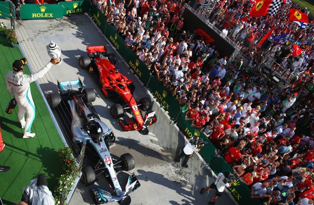 Formula-1:  Lewis Hamilton, da Mercedes,  lidera a disputa  (Mark Thompson/Getty Images)