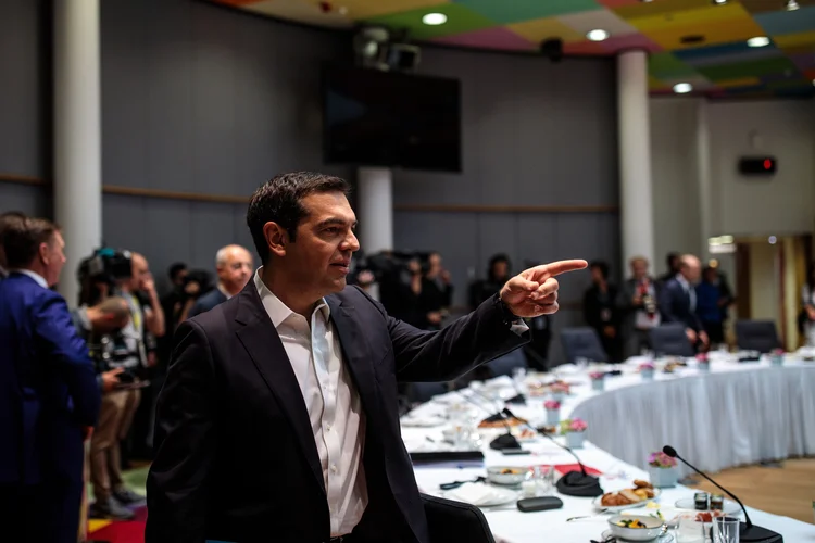 Tsipras: o primeiro-ministro busca dar visibilidade à nova era que se abrirá com a saída do país dos resgates financeiros (Jack Taylor/Getty Images)