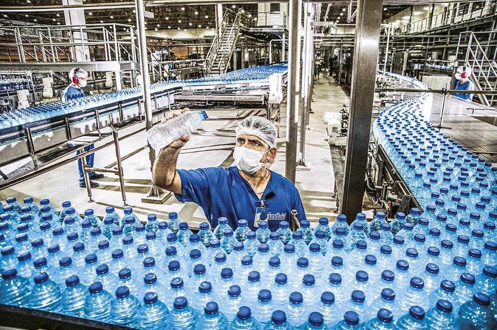 A guerra da água: Nestlé e Minalba se unem para enfrentar Coca-Cola