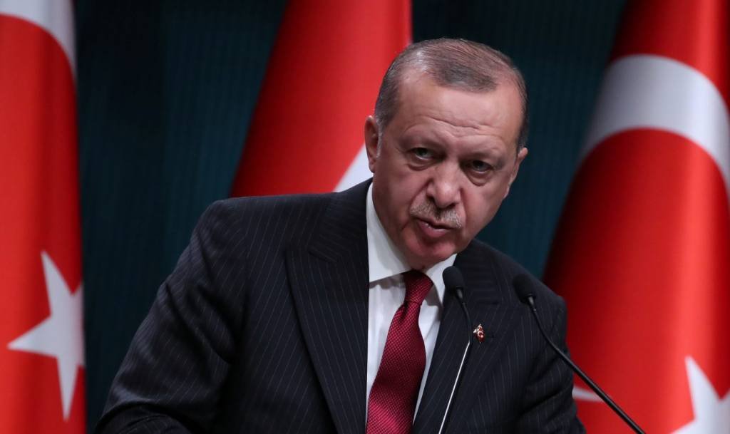 Turquia dobra tarifas sobre produtos dos EUA e lira se recupera