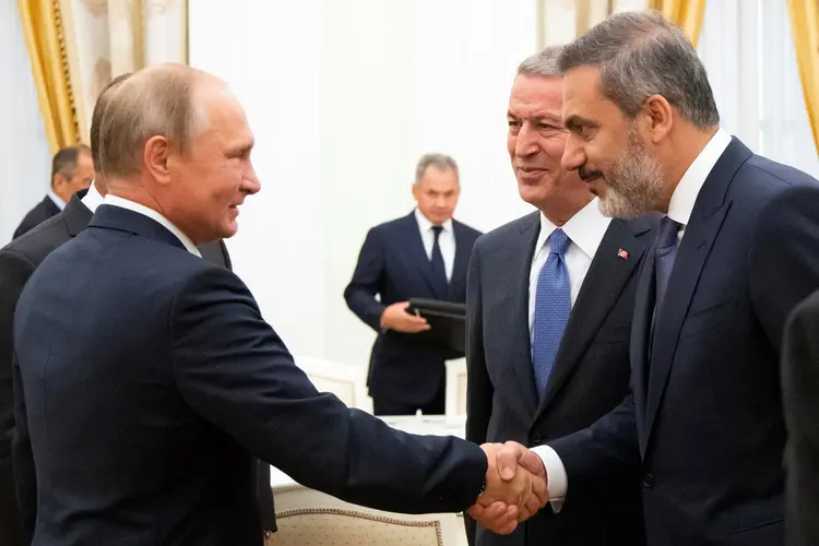 Putin: o presidente russo se reuniu com os ministros turcos nesta sexta-feira (Alexander Zemlianichenko/Reuters)