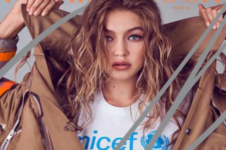 Modelo Gigi Hadid: Em duas capas, uma estrelada pela refugiada somali Halima Aden e outra pela modelo Gigi Hadid, ambas usam trajes que evocam equipes de resgate (@gigihadid/Twitter/Divulgação)