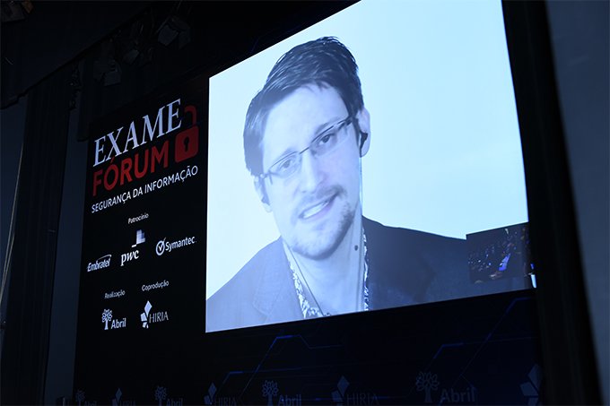 É isto que Edward Snowden pensa sobre o blockchain