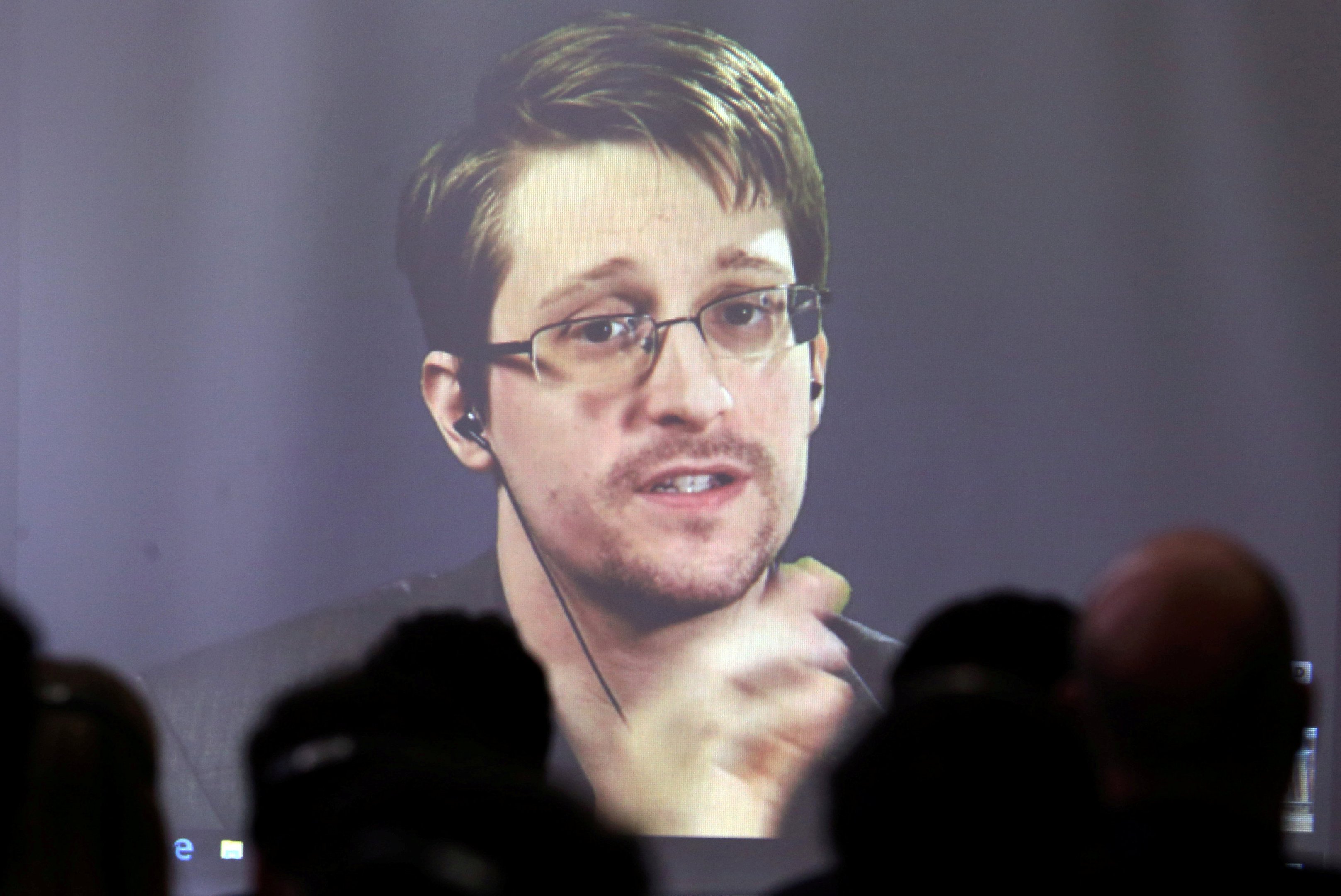 Edward Snowden participa do F rum EXAME Seguran a da Informa o