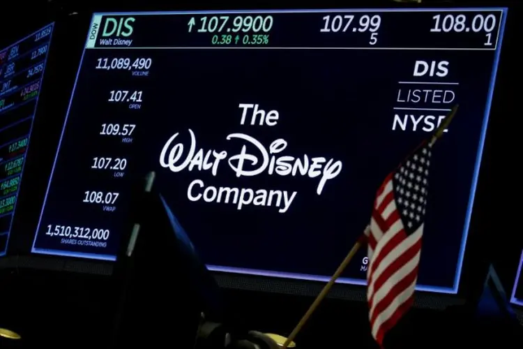 Tela mostra cotação das ações da Walt Disney na New York Stock Exchange, EUA (Brendan McDermid/Reuters)