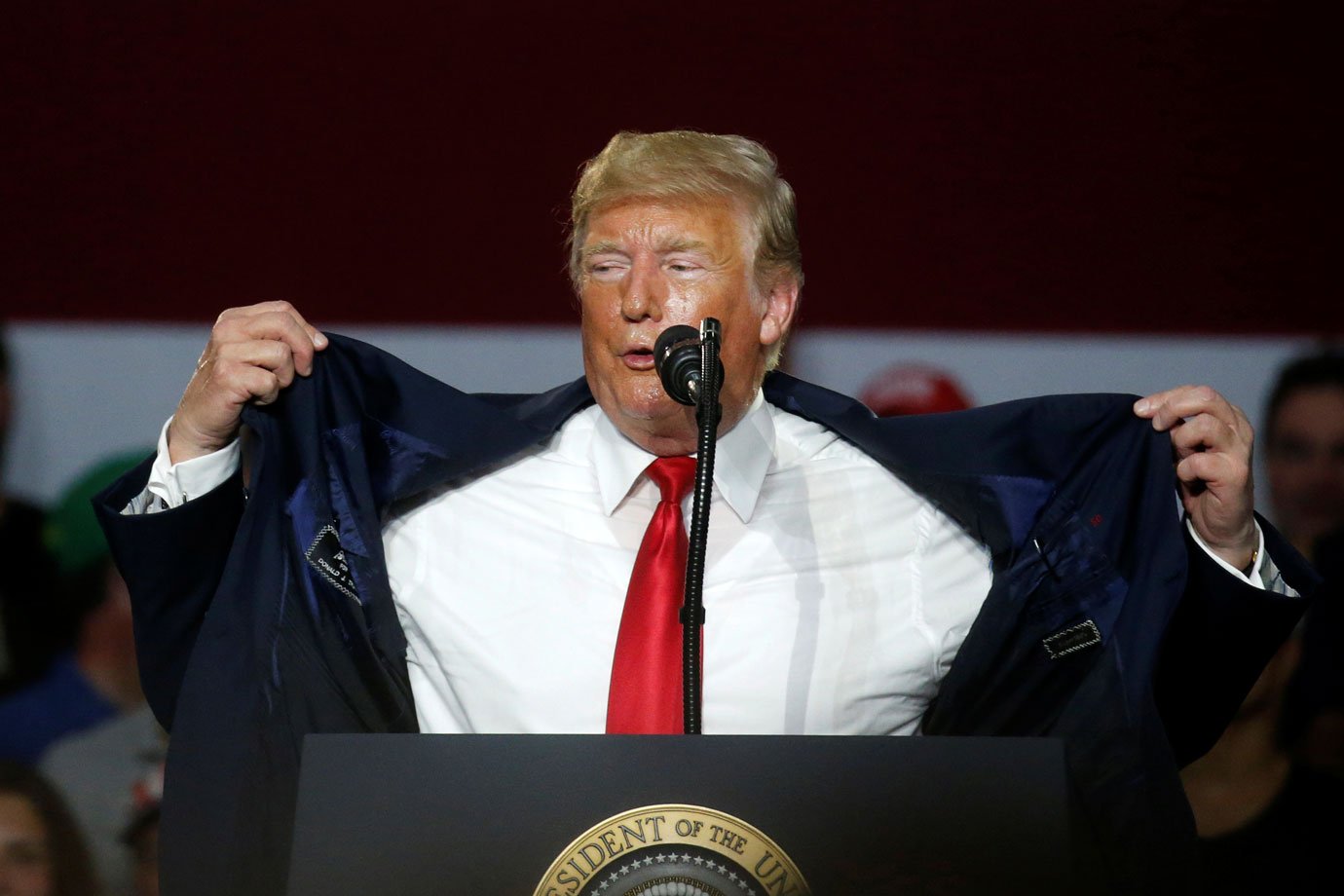 Trump enfrenta teste político em Ohio enquanto 5 estados realizam votações