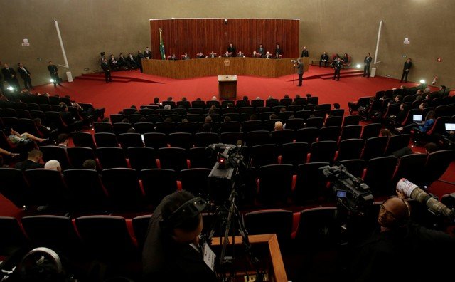 TSE vota contra endurecer uso da lei da Ficha Limpa em improbidade