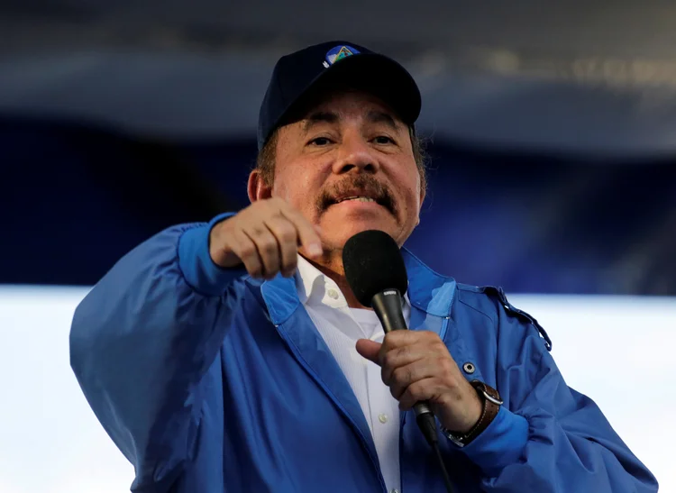Ortega: mais de 300 pessoas foram mortas e 2 mil ficaram feridas na repressão da polícia da Nicarágua desde abril (Oswaldo Rivas/Reuters)