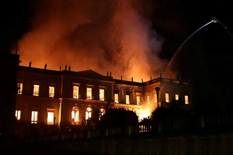 Incêndio no Museu Nacional, no Rio de Janeiro: maioria dos presidenciáveis não têm propostas para museus e cultura (Ricardo Moraes/Reuters)
