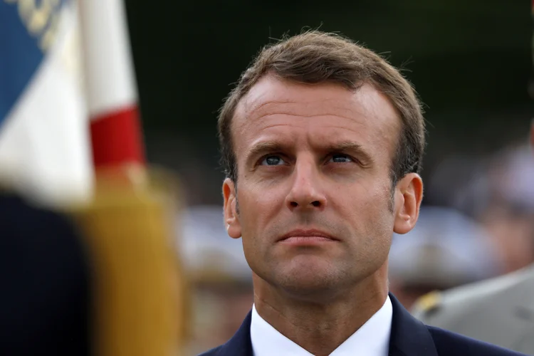 Macron: ao terminar seu manato, o ex-presidente Hollande tinha apoio de apenas 32% dos franceses (Charles Platiau/Reuters)