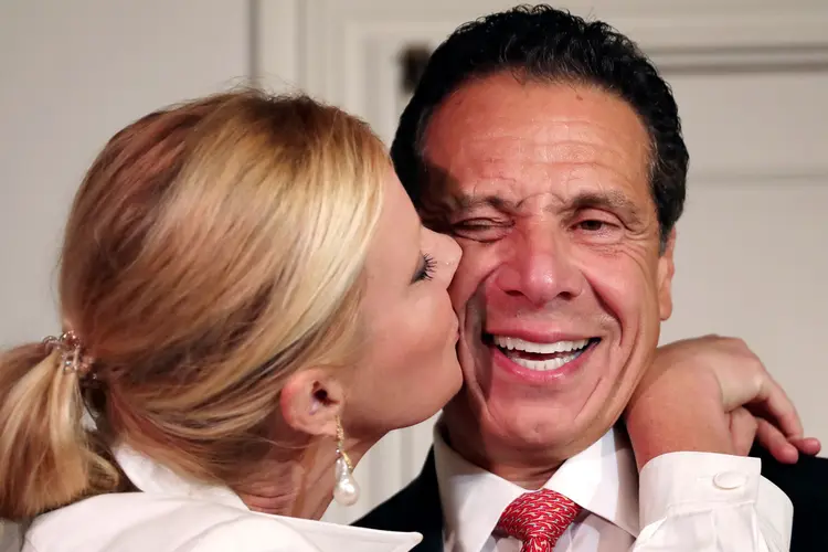Governador de NY, Andrew Cuomo, derrotou nesta quinta-feira a atriz da série "Sex and the City" Cynthia Nixon nas primárias democratas (Mike Segar/Reuters)