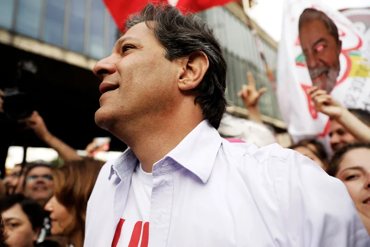 Campanha de Fernando Haddad gastou mais de dois milhões de reais com um réu e um colaborador da Operação Lava Jato no Peru (Nacho Doce/Reuters)