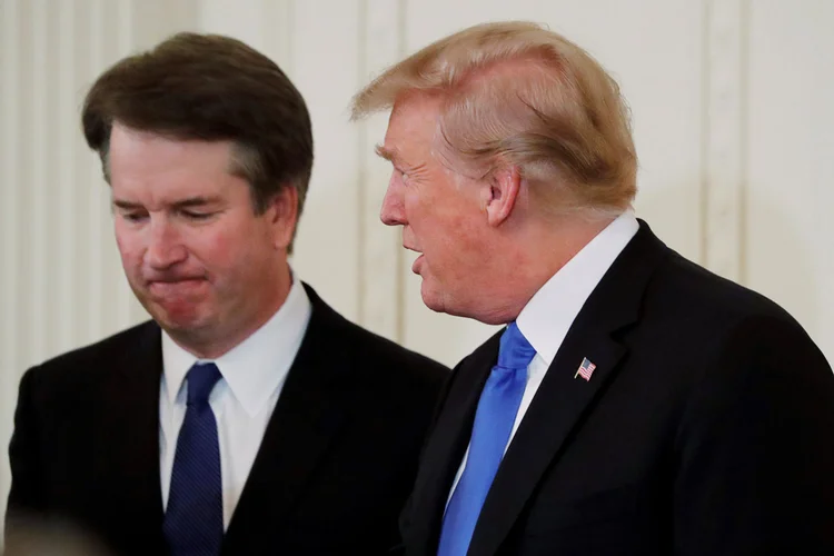 Trump reforçou nesta terça-feira seu apoio ao seu candidato à Suprema Corte, acusado de agressão sexual nos anos 80 (Jim Bourg/Reuters)