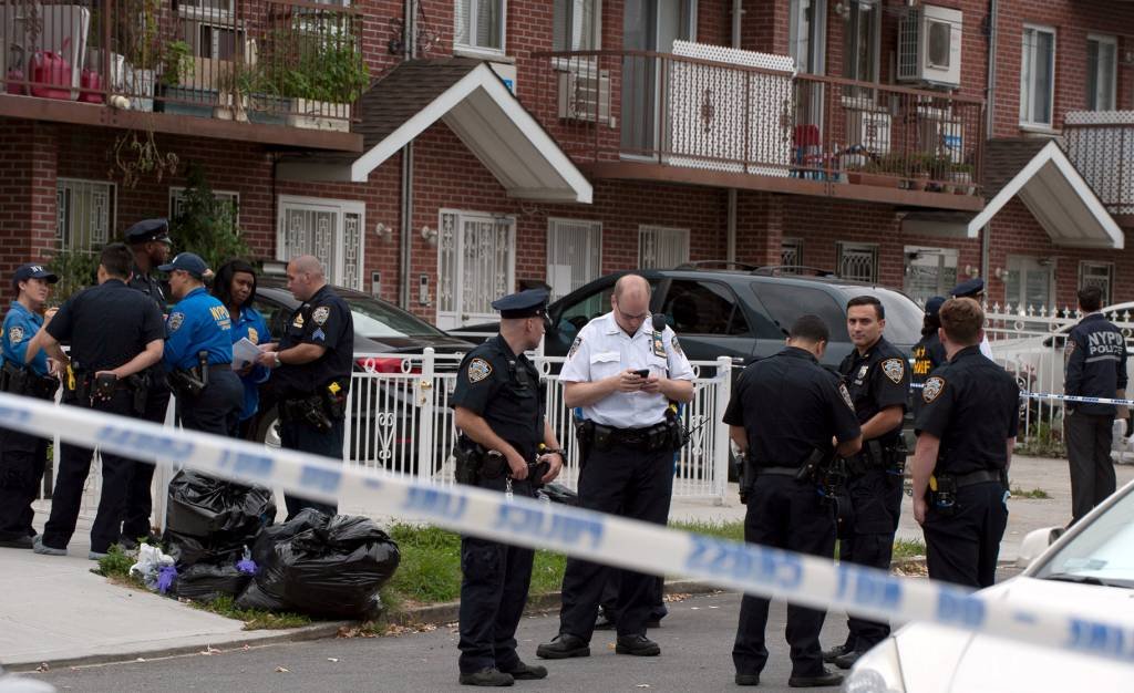 Três crianças e dois adultos foram esfaqueados em uma creche nesta sexta-feira, 21, em Nova York (Reuters//Lloyd Mitchell)