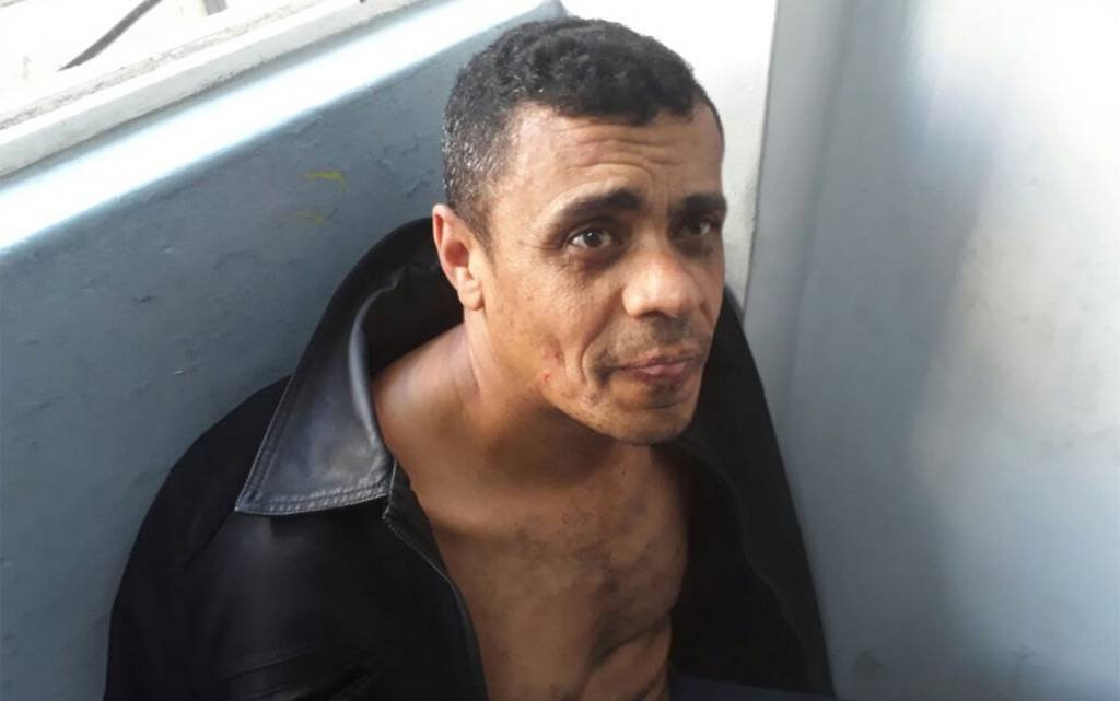 Agressor de Bolsonaro pediu "pena de morte" e fez curso de tiro