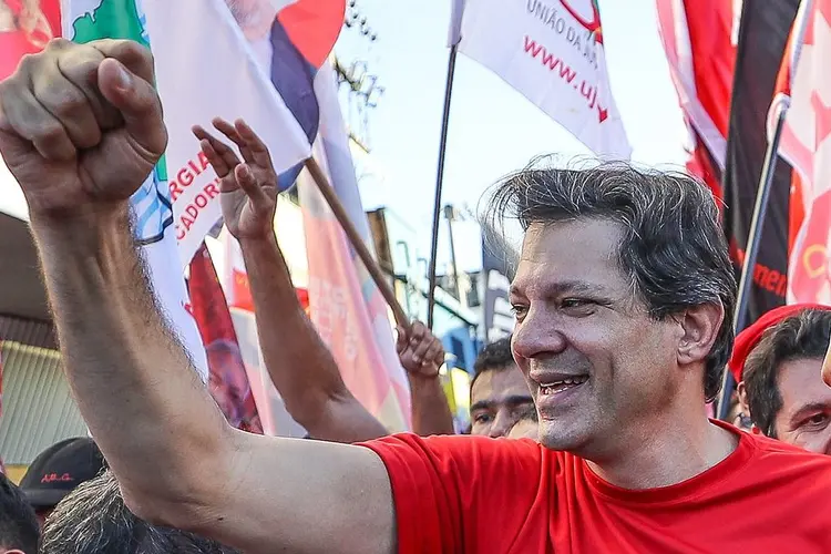 Haddad: TSE deu prazo de 10 dias para a coligação liderada pelo PT substituir o candidato à Presidência (Ricardo Stuckert/Lula Oficial/Divulgação)