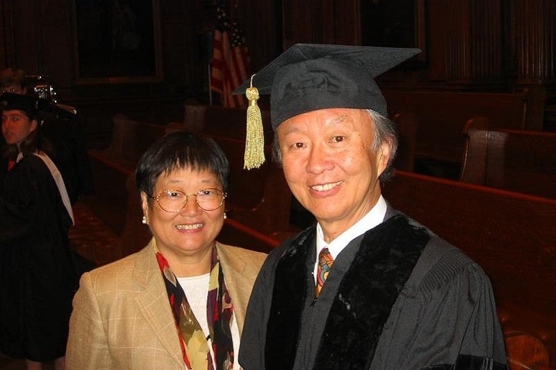 Morre Charles Kuen Kao, vencedor do Nobel de Física em 2009