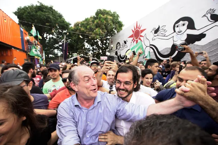 Ciro Gomes: o candidato pretende tributar lucros e dividendos e de forma progressiva, tributar as heranças no país (Facebook Ciro Gomes/Divulgação)