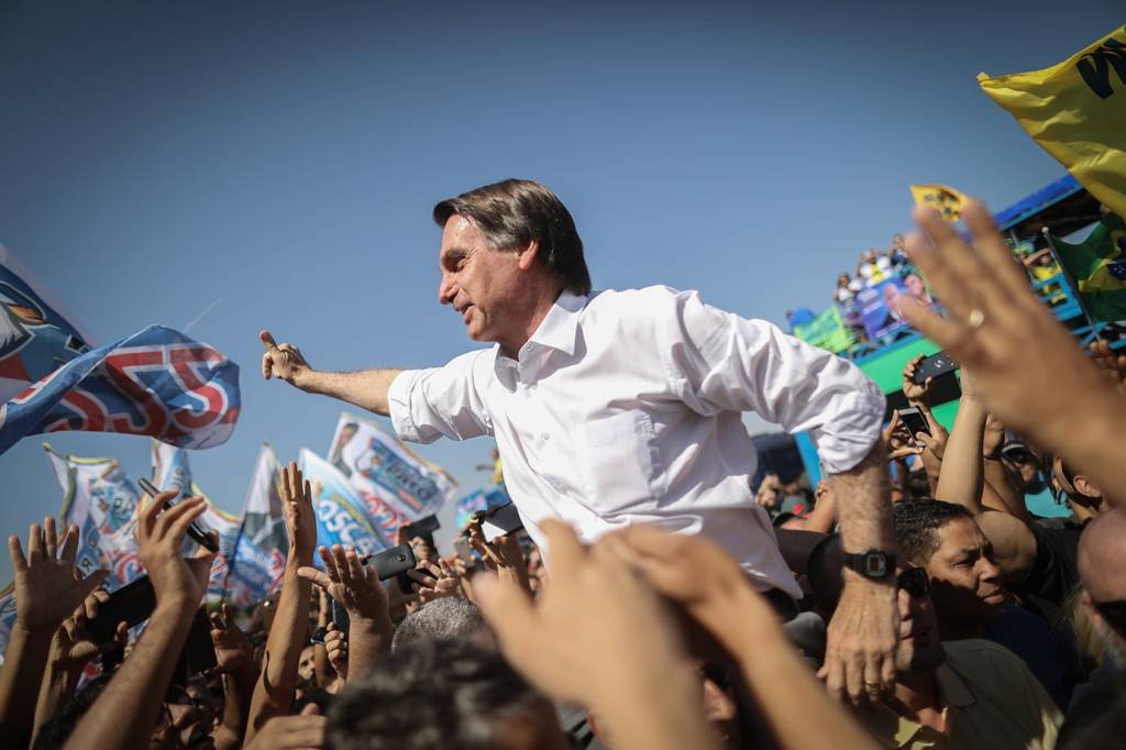 Haddad abre sete pontos contra Ciro, diz CNT; Bolsonaro mantém liderança