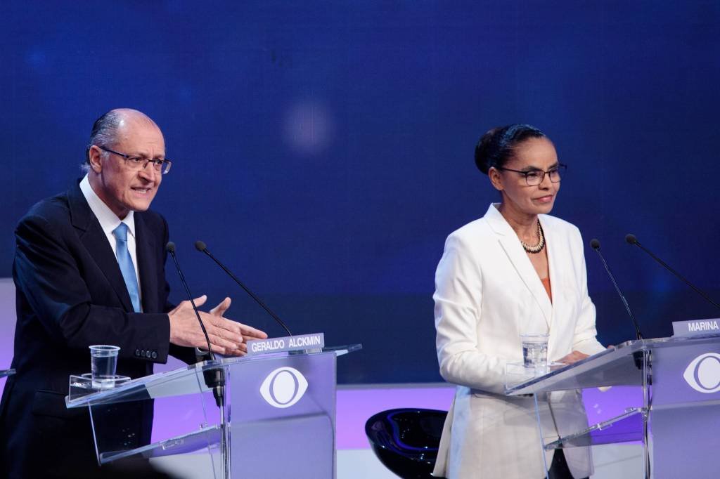 Com polarização, eleitores brasileiros se frustram com implosão do centro