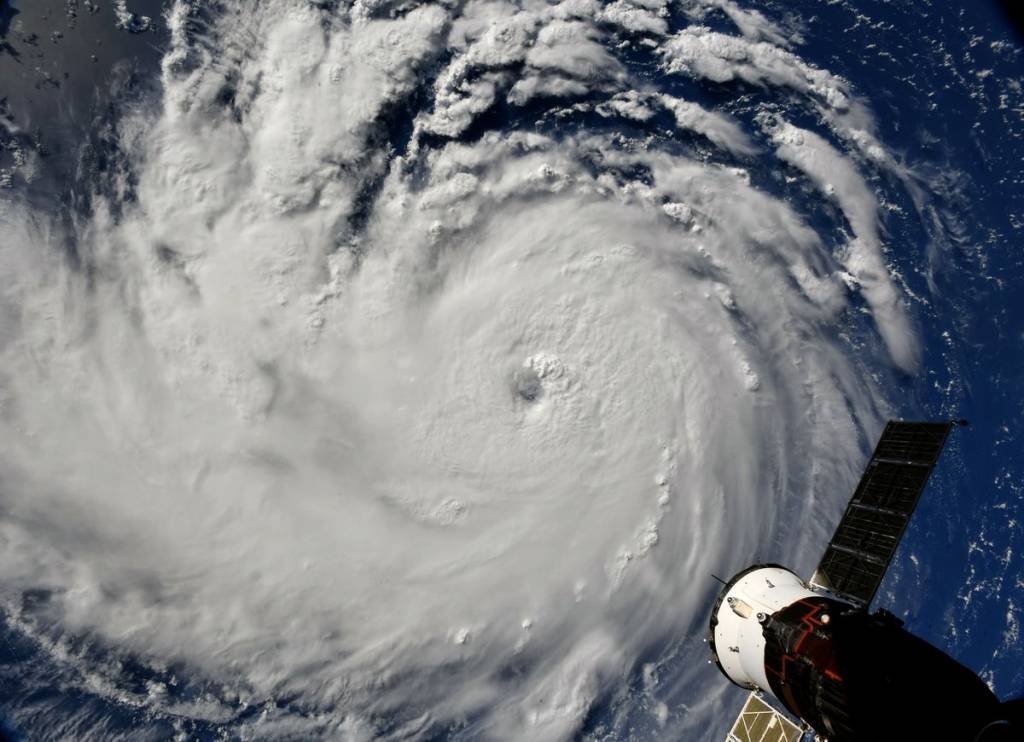 Fortes ondas causadas pelo furacão Florence deixam um morto nos EUA