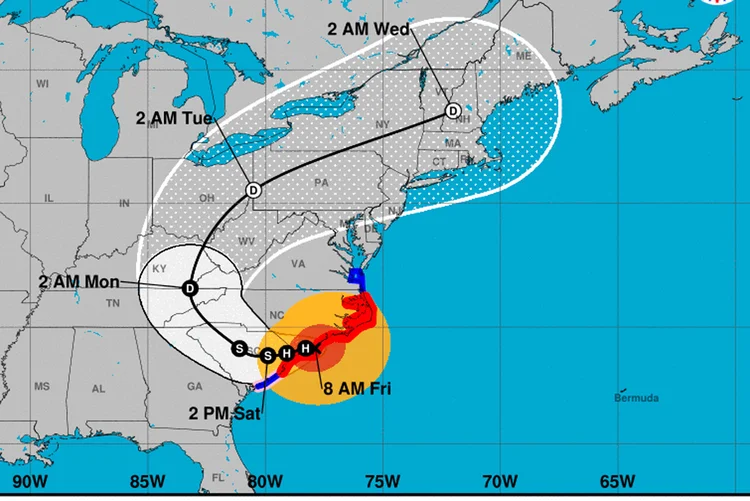 Furacão Florence: os ventos da tempestade se estendem por até 130 quilômetros (National Hurricane Center/Reprodução)